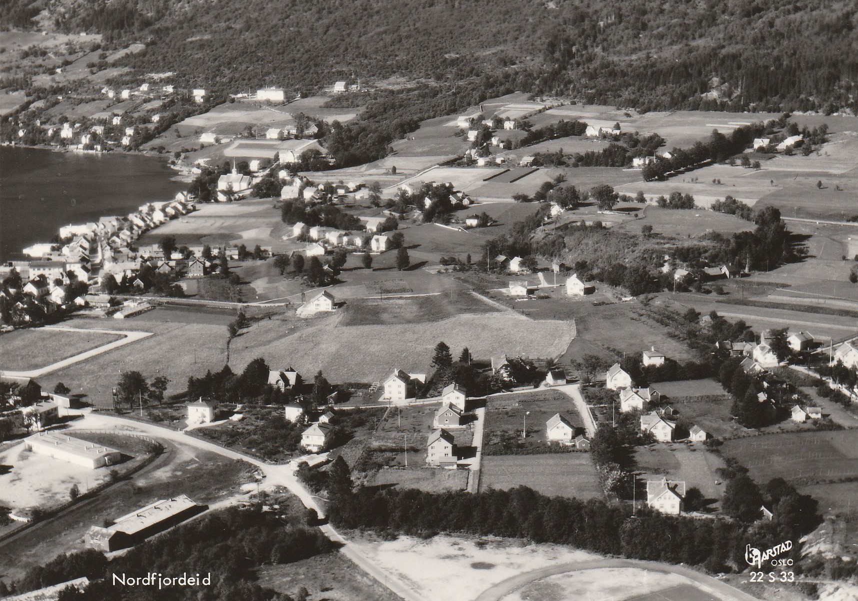 Nordfjordeid.  Harstad 22 S 33