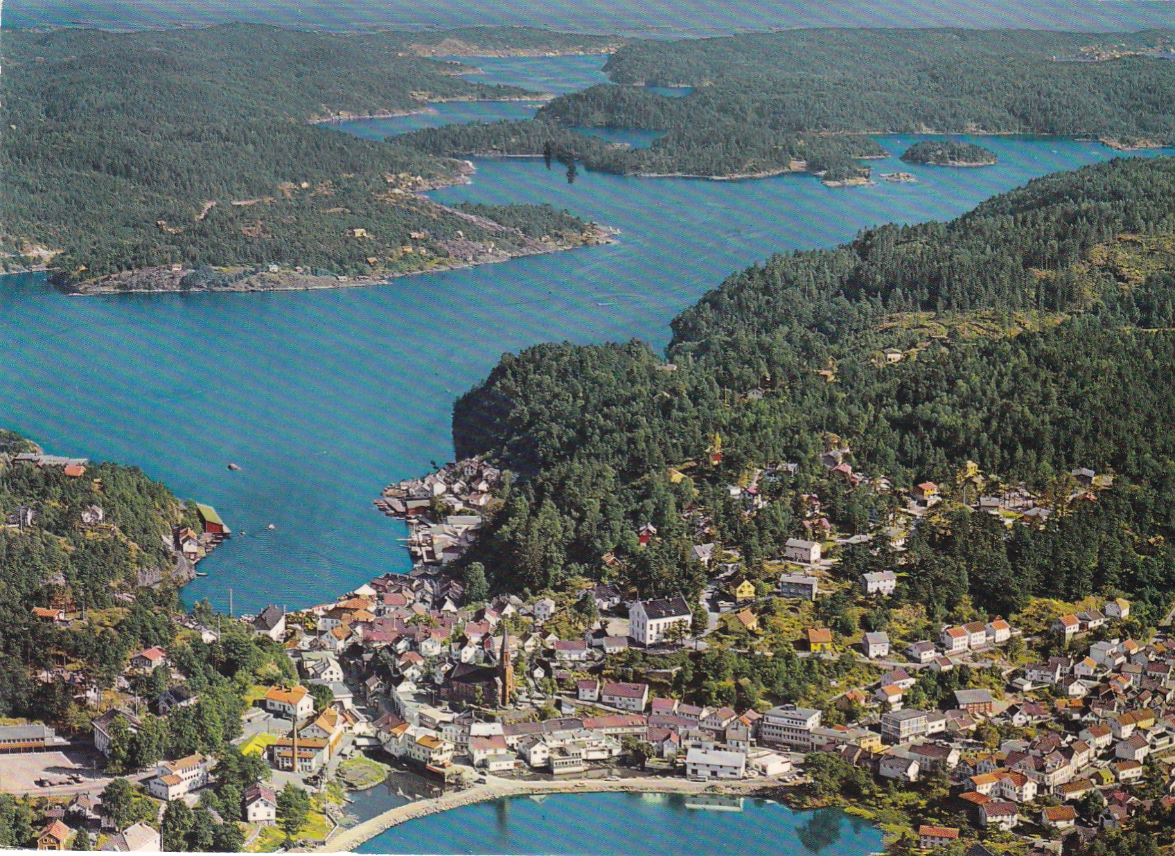 Tvedestrand sett fra fly ( Aune F-3738-8)