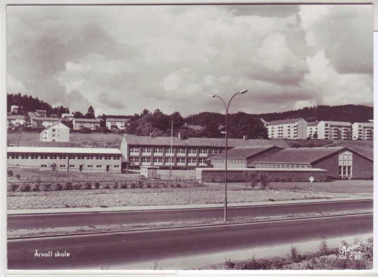 Ubrukt storf. -Årvoll skolen-. Harstad # 106 C 85. K-2