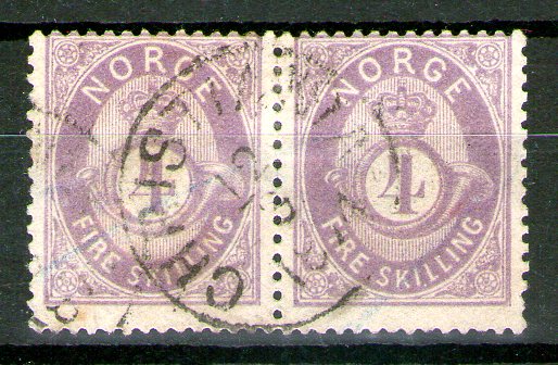 19 I a. Par 4 sk med mørk fiolett nyanse. Lett ujevnt stp CHRISTIANIA 12/3-1874. Kraftig sentrert opp. Noe misfarge på venstre merke. Attest Flatheim.