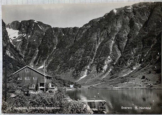 BALESTRAND Esebotten Seterhytte med brygge K.Norddal