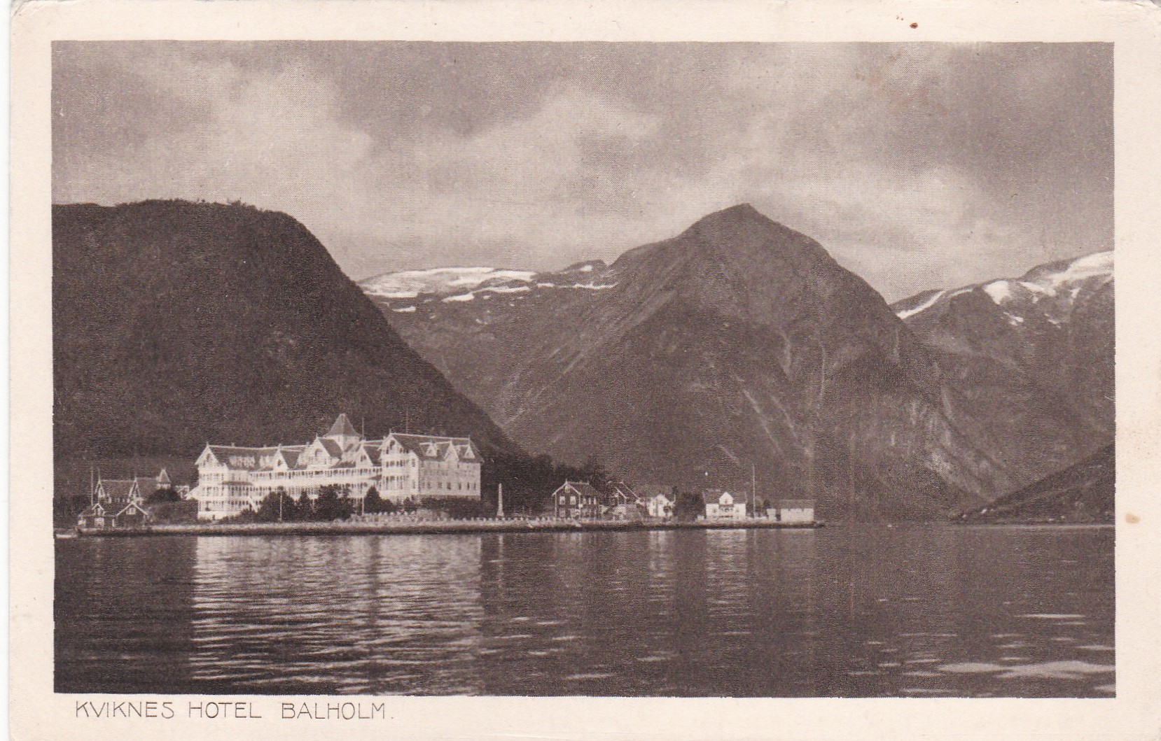 Kviknes Hotel, Balholm (Paul E. Ritter 521)