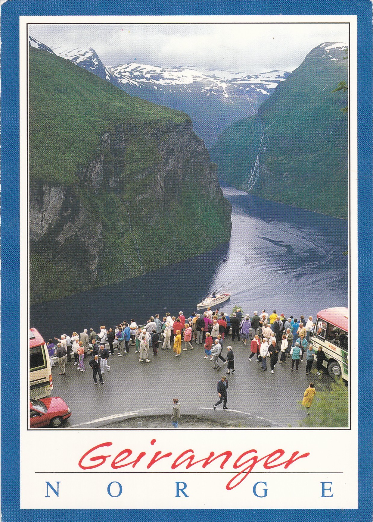 Geiranger. Turister i Ørnesvingen ( Aune F-14860-3)