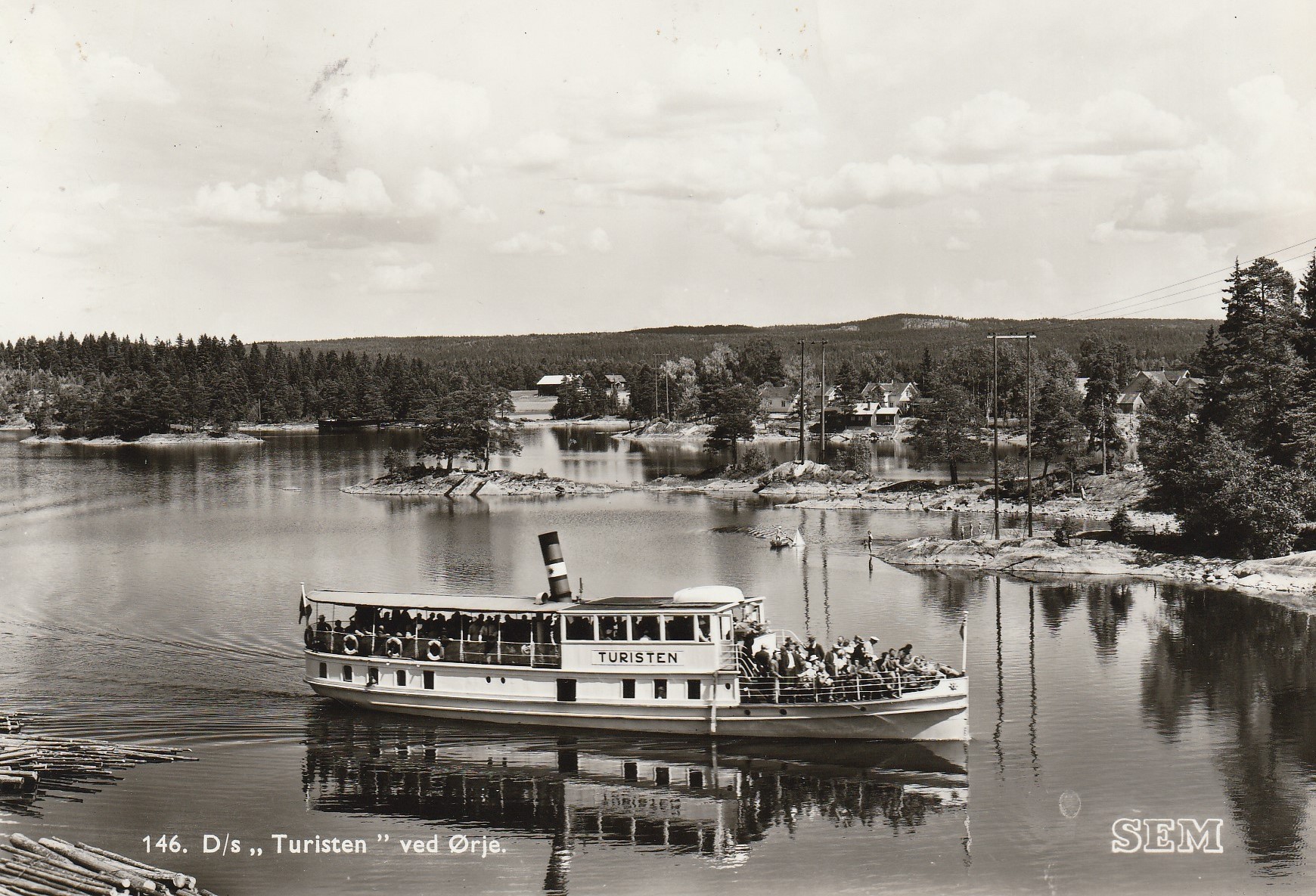 Eldre kort : D/s "Turisten" ved Ørje . Sem 146