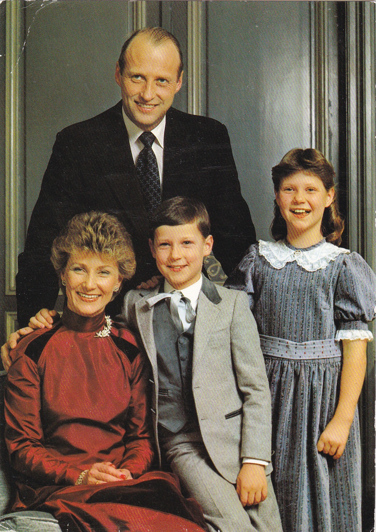 Kronprinsfamilien ( Aune F-11213-4)