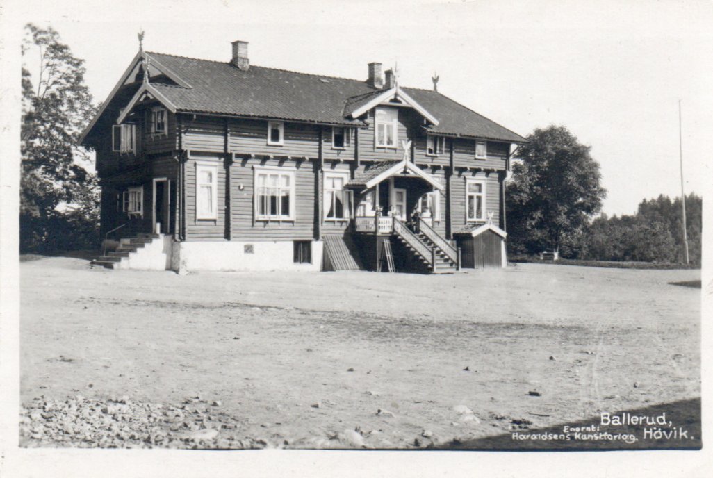 Hövik. Ballerud med stort hus.