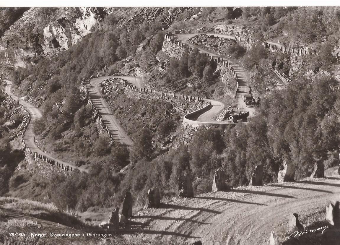 Postkort - Biler i Urasvingene Geiranger