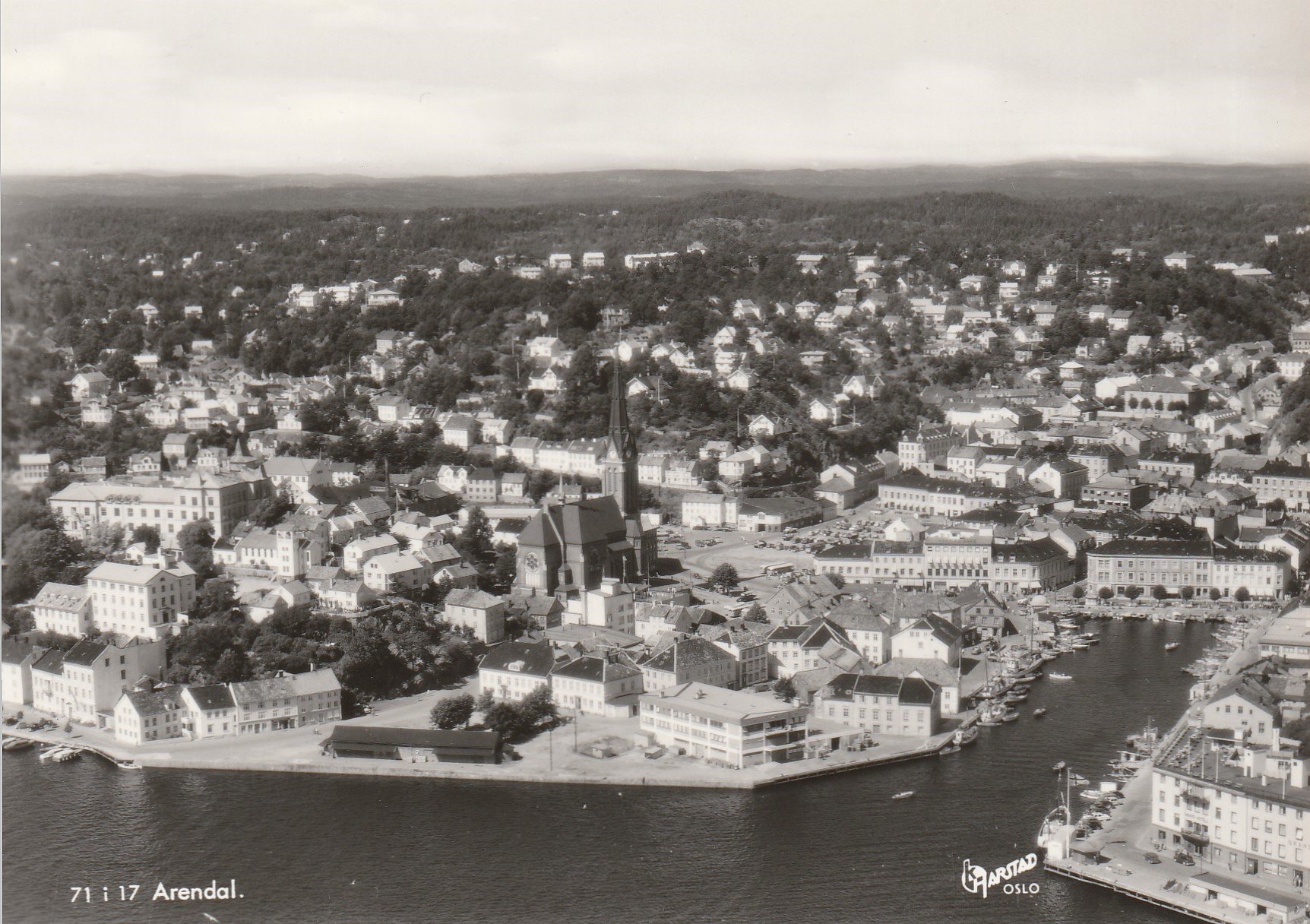 Arendal .   Harstad 71 i 17