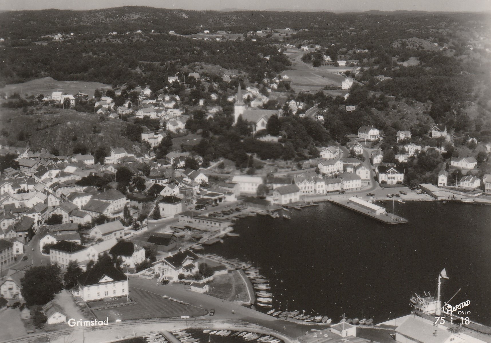 Grimstad .  Harstad 75 i 18