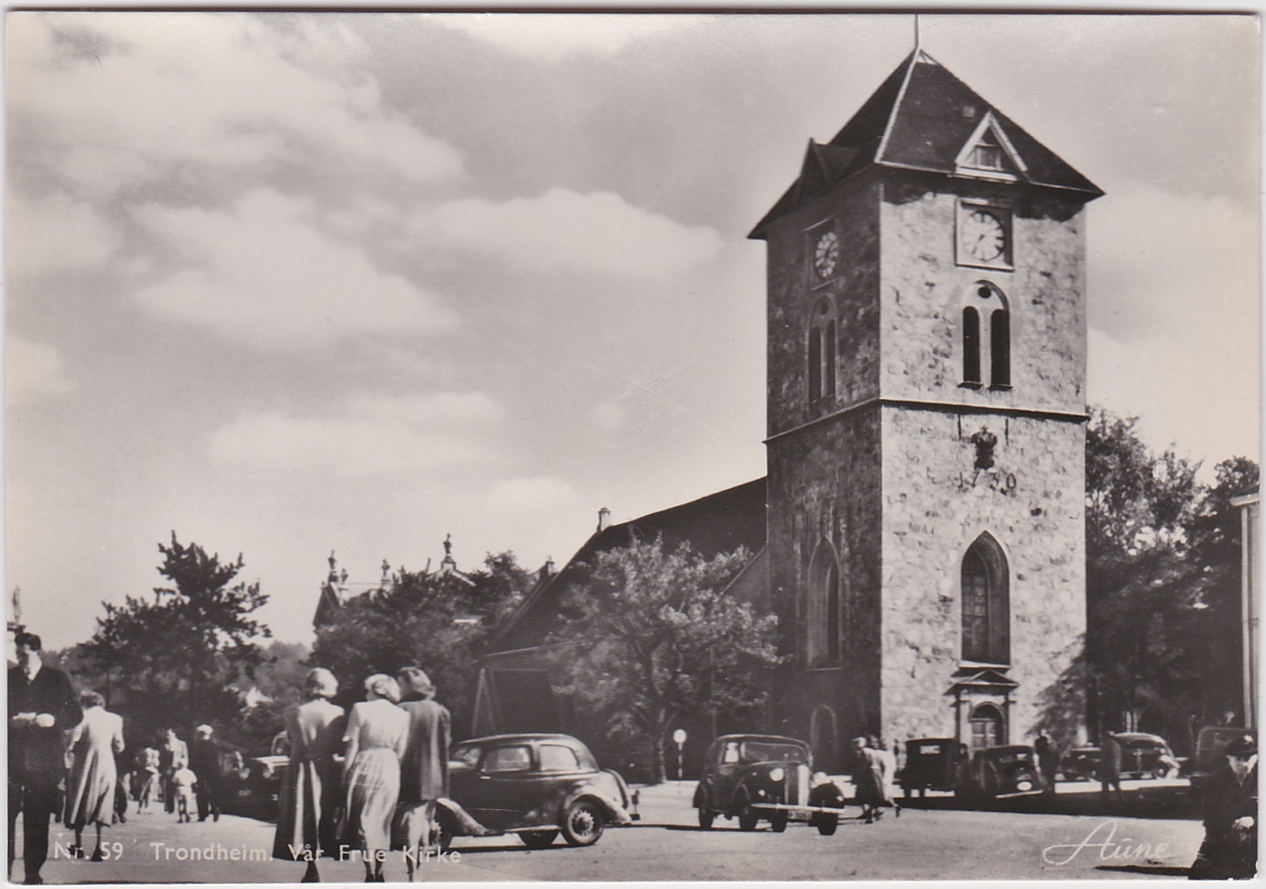 Trondheim Vår Frue Kirke-Gamle biler-Ubrukt-Ener Aune 1940-1950 tallet