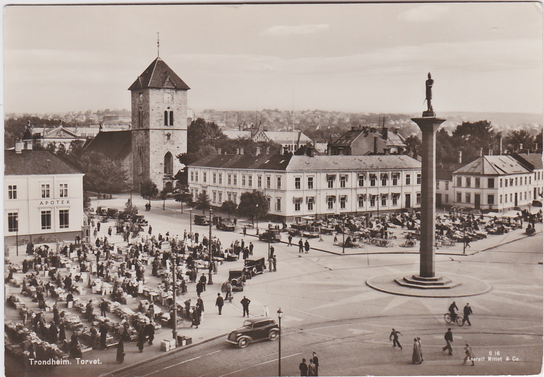 Torvdag i Trondheim en dag i 1939-Folkeliv-salgsvogner-gamle biler-Ubrukt-Datert på baksiden
