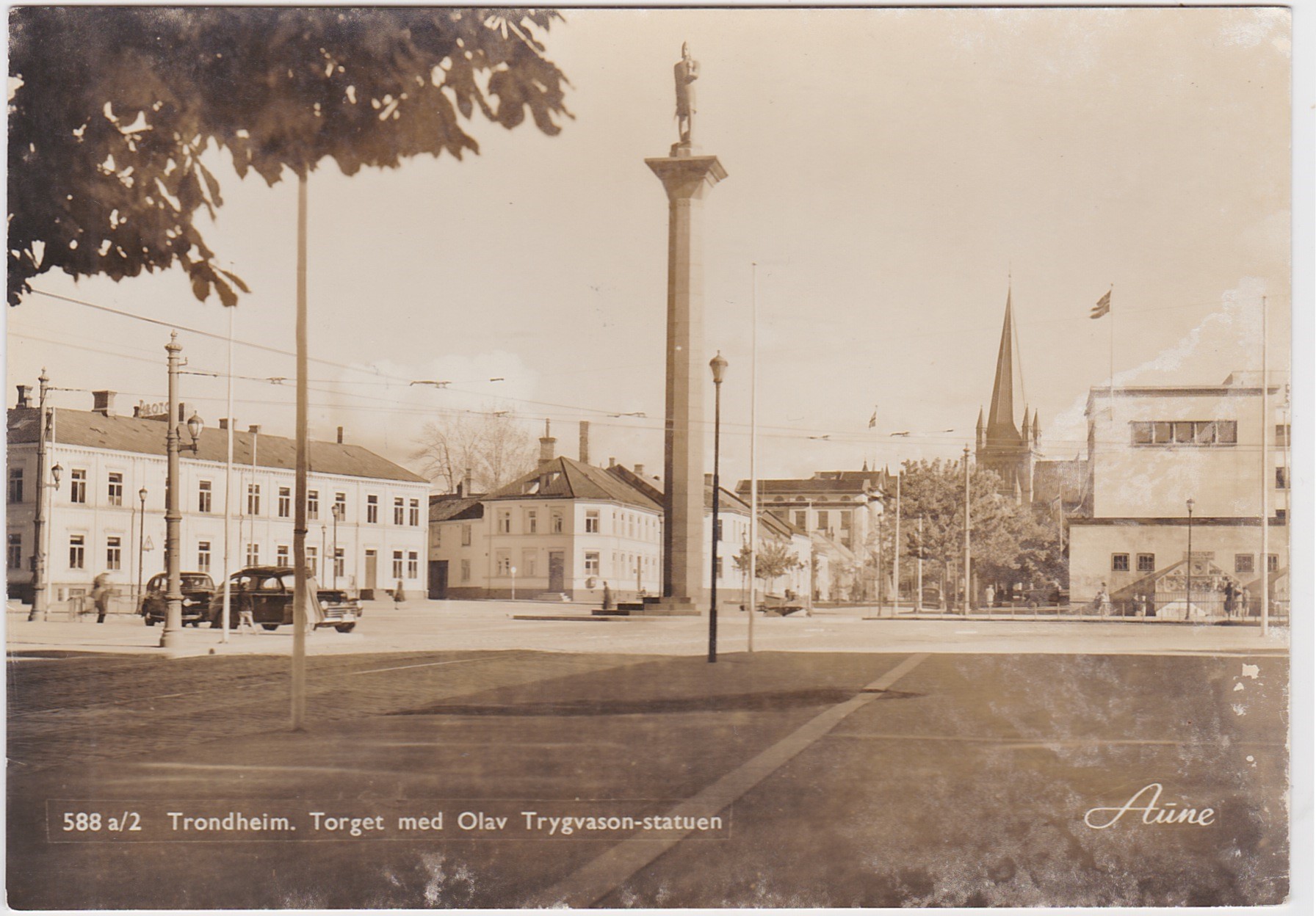 Trondheim Olav Trygvason monumentet Torvet 1940-50 tallet-Ener Aune-Ubrukt