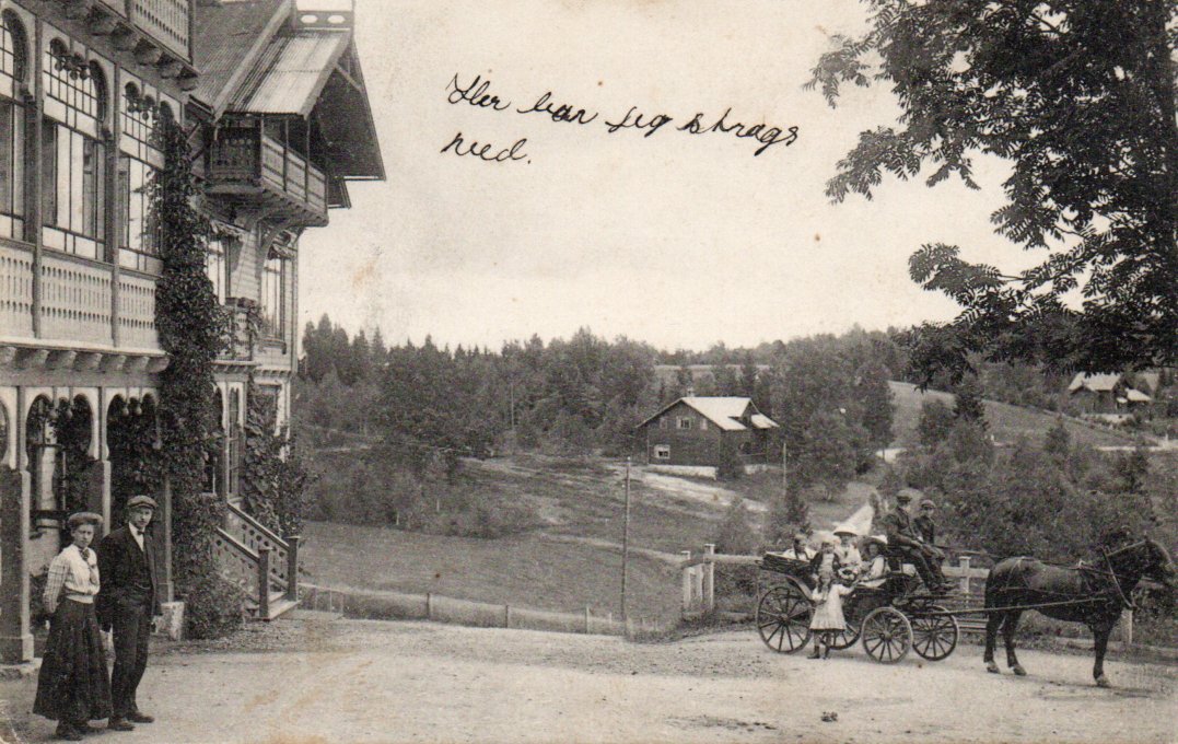 Konnerud Sanatorium. Folk med hest og kjerre. Mange kort ut 23/8.