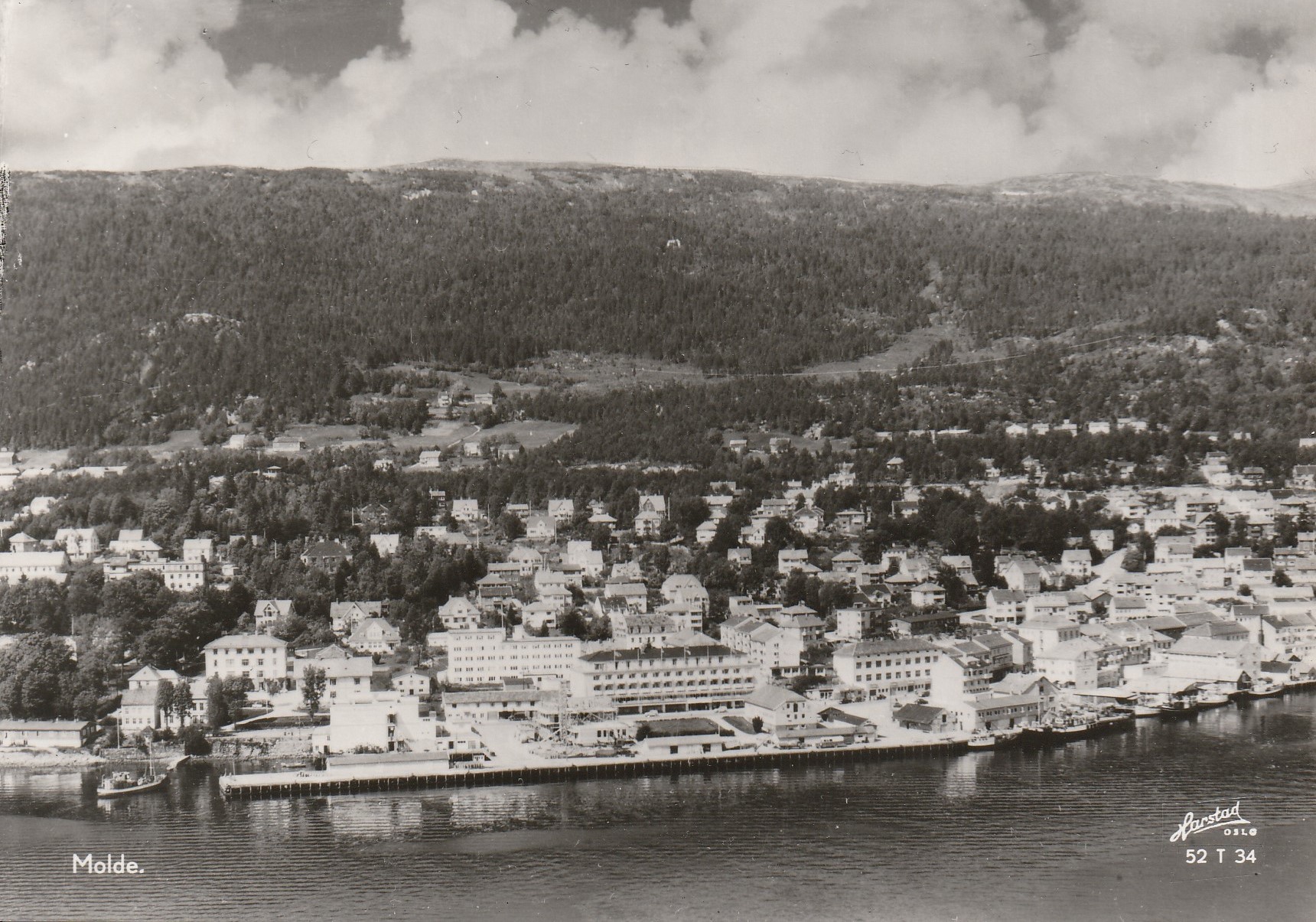 Molde .    Harstad 52 T 34