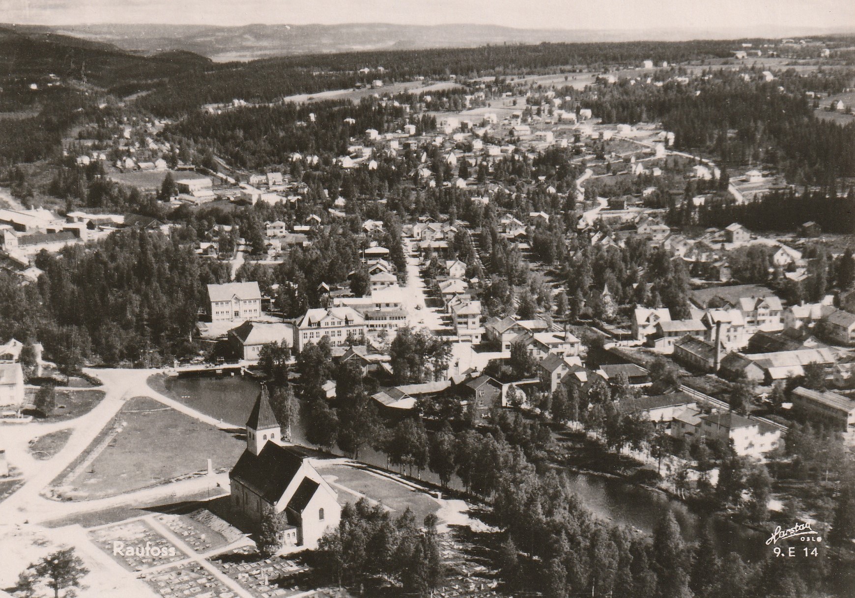 Raufoss.    Harstad 9. E 14