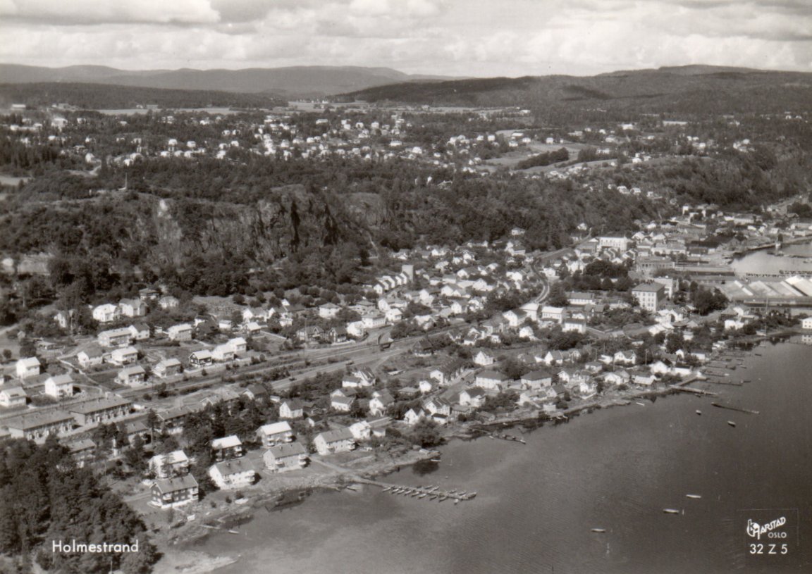 Holmestrand. Oversikt over byen.