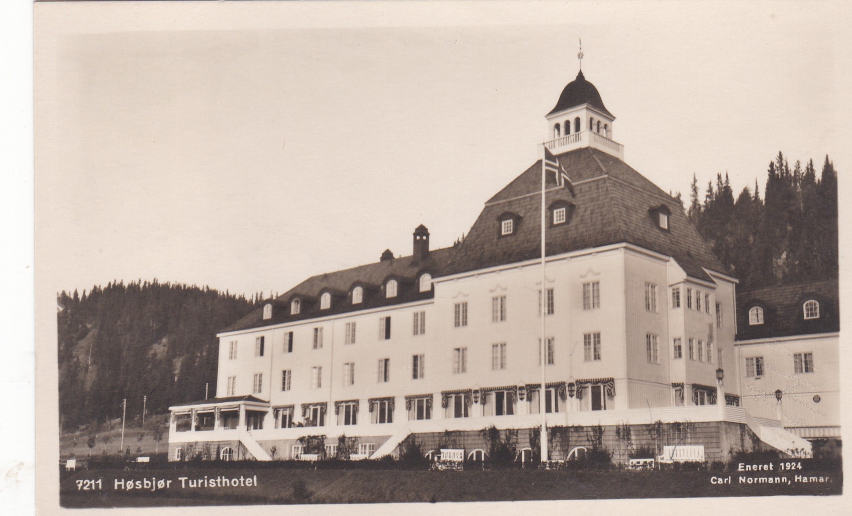 Hosbjør Turisthotel ( Normann 7211)