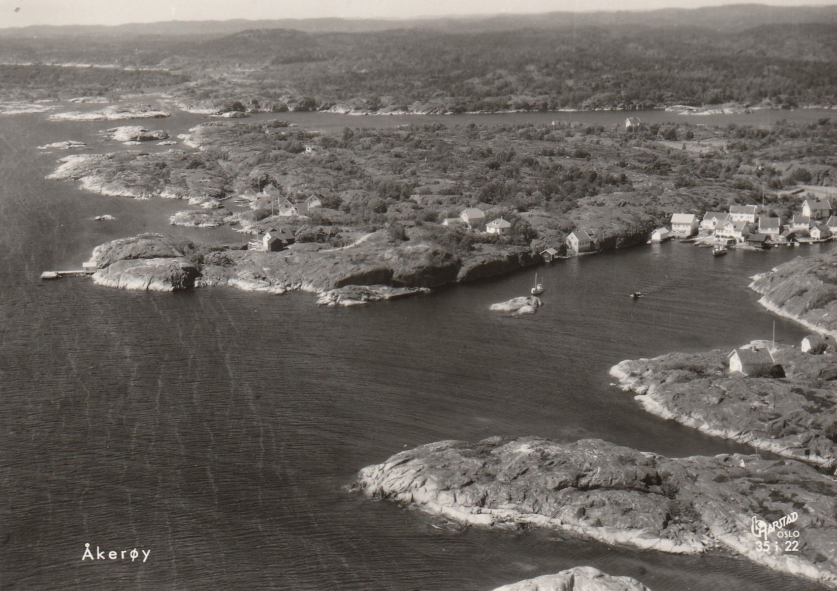 Åkerøy.   Harstad 35 i 22