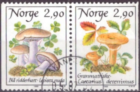 NK 1038/39. PEN RUNDSTEMPLA SERIE.   (15,-)