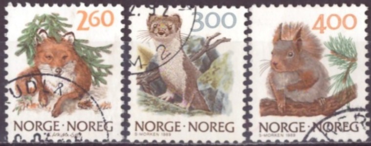 NK 1058-60. PEN RUNDSTEMPLA SERIE.   (5,-)
