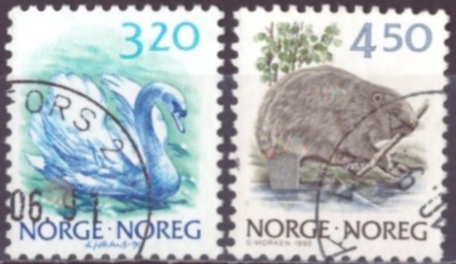 NK 1086-87. PEN RUNDSTEMPLA SERIE.   (3,-)
