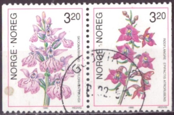 NK 1088/89. PEN RUNDSTEMPLA SERIE.   (13,-)