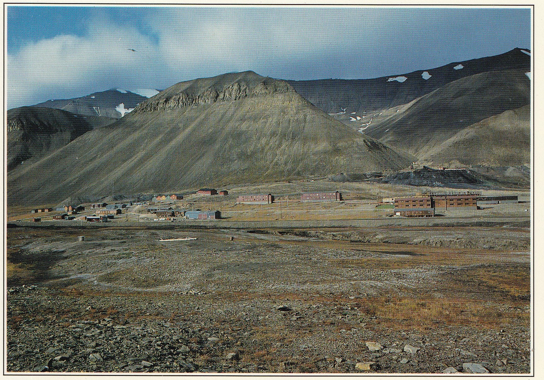 Svalbard- Spitsbergen - Spitzbergen. Sveagruva.  Grøndal 45