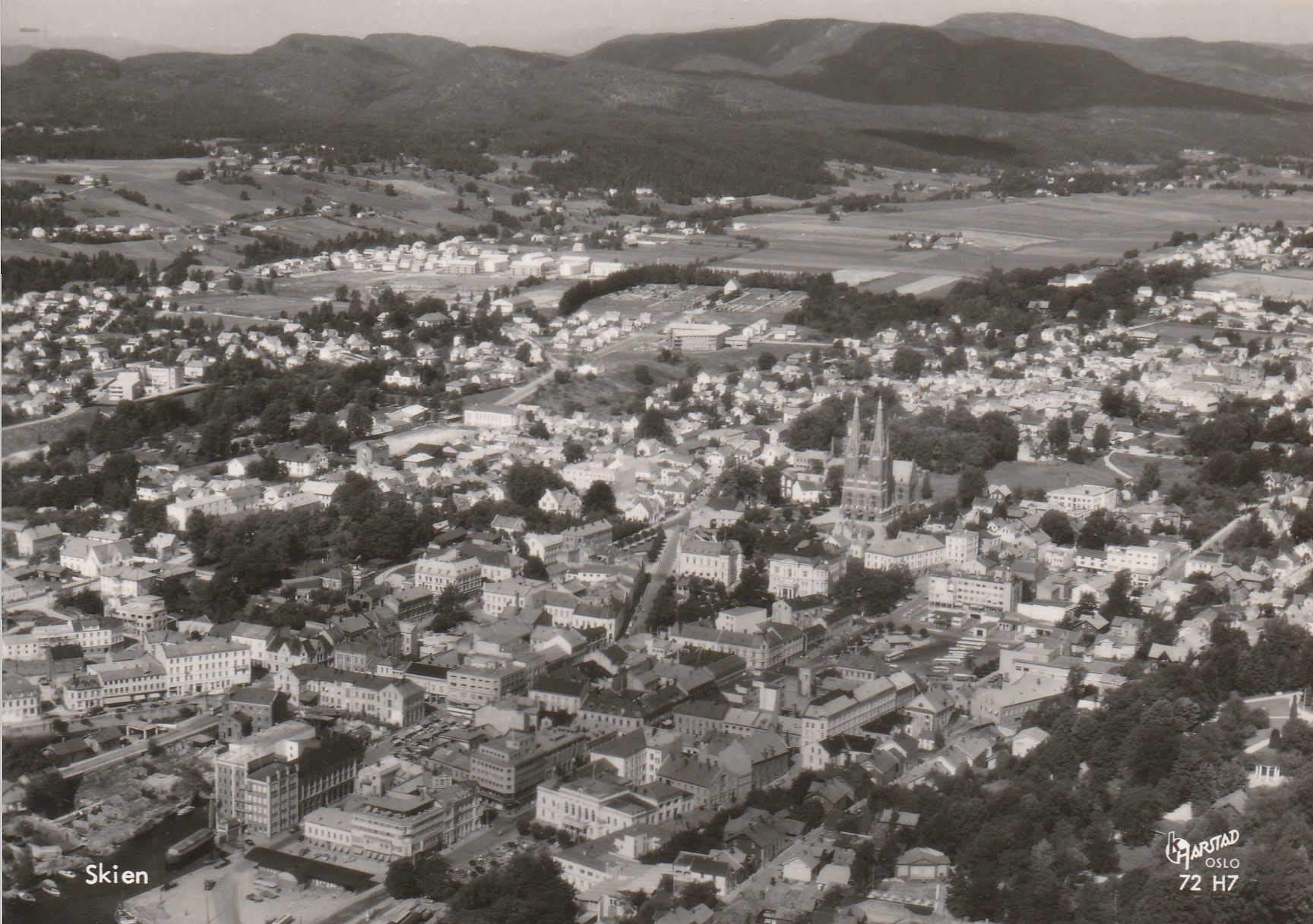 Skien.     Harstad 72 H7