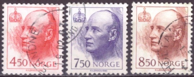 NK 1246-48. PEN RUNDSTEMPLA SERIE.   (24,-)