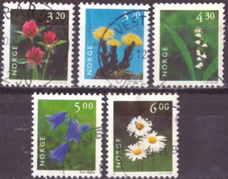NK 1279-83. PEN RUNDSTEMPLA SERIE.   (12,-)