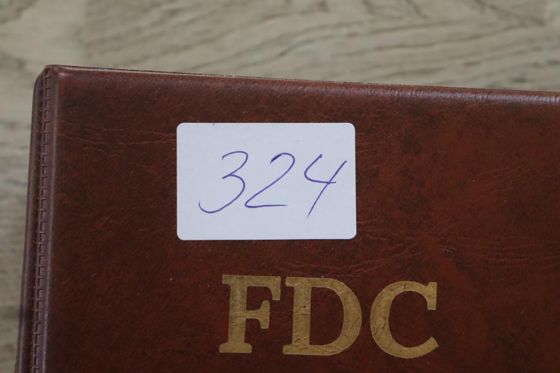 God Salgsbog med postfrisk DDR (324)