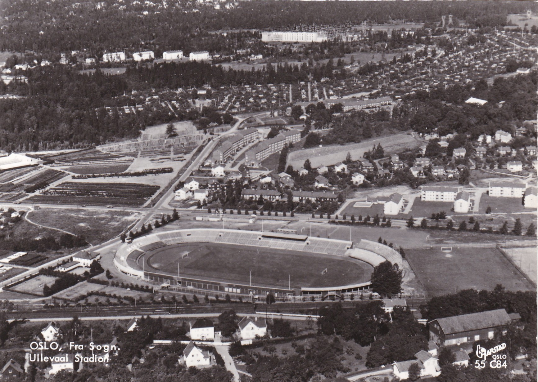 Oslo. Fra Sogn. Ullevaal Stadion ( Harstad 55 C 84)