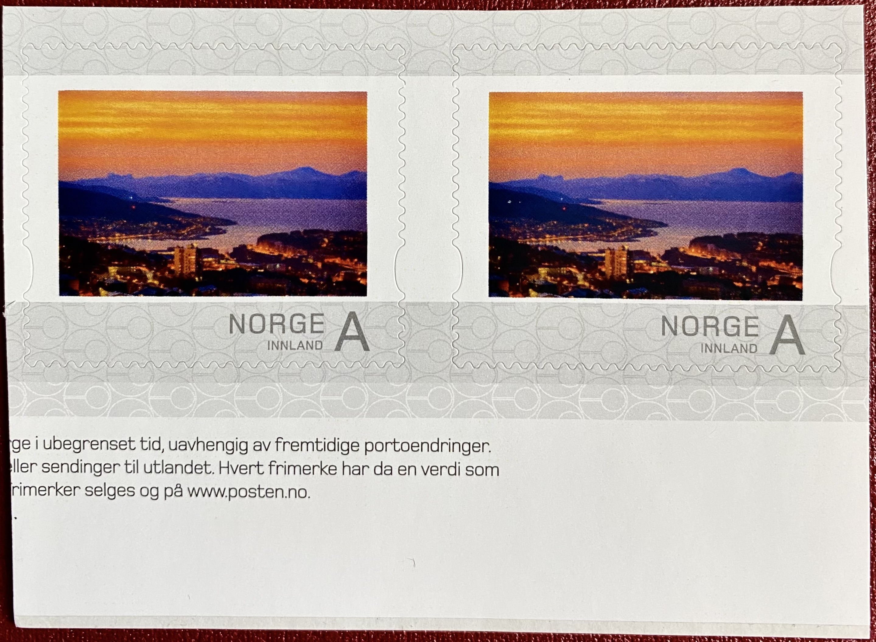 Personlig frimerke x 2 stk i hjørne på arket