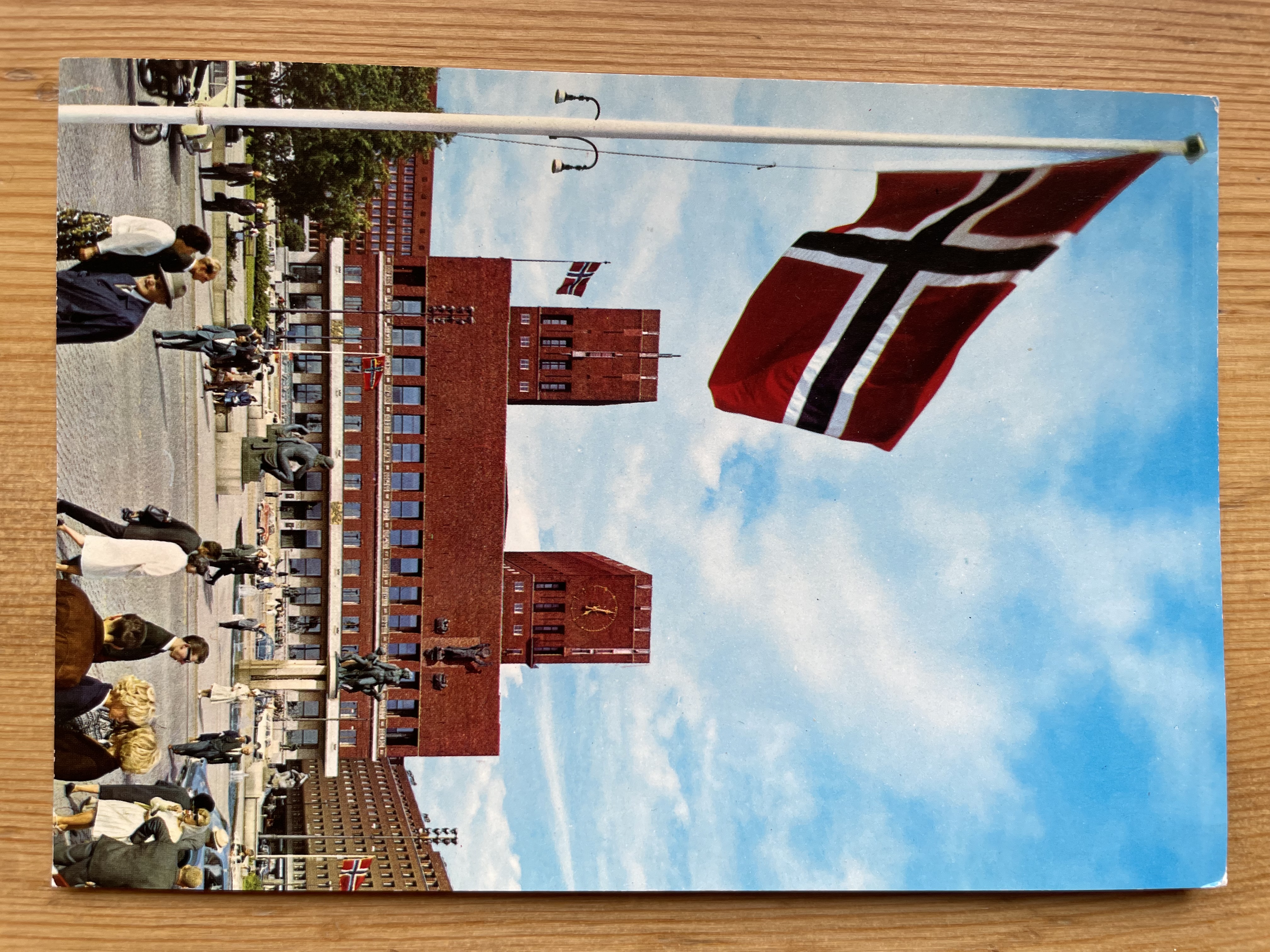 Det flagges foran Oslo rådhus