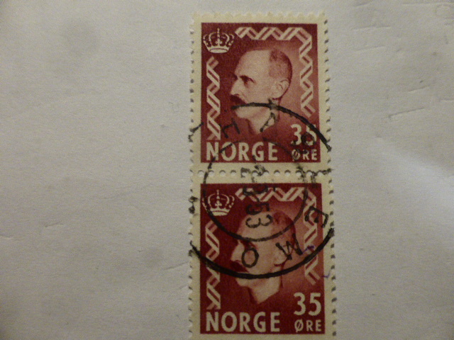 HK 397 KONG HAAKON VII ØREMERKER. Par