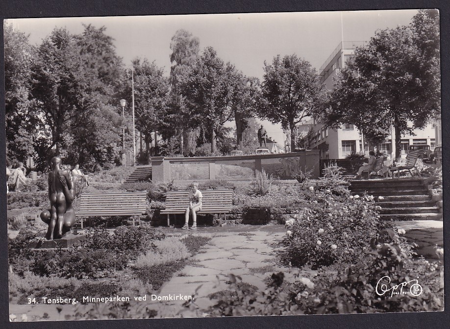 Tønsberg. Minneparken ved Domkirken (Oppi 34) - Ubrukt