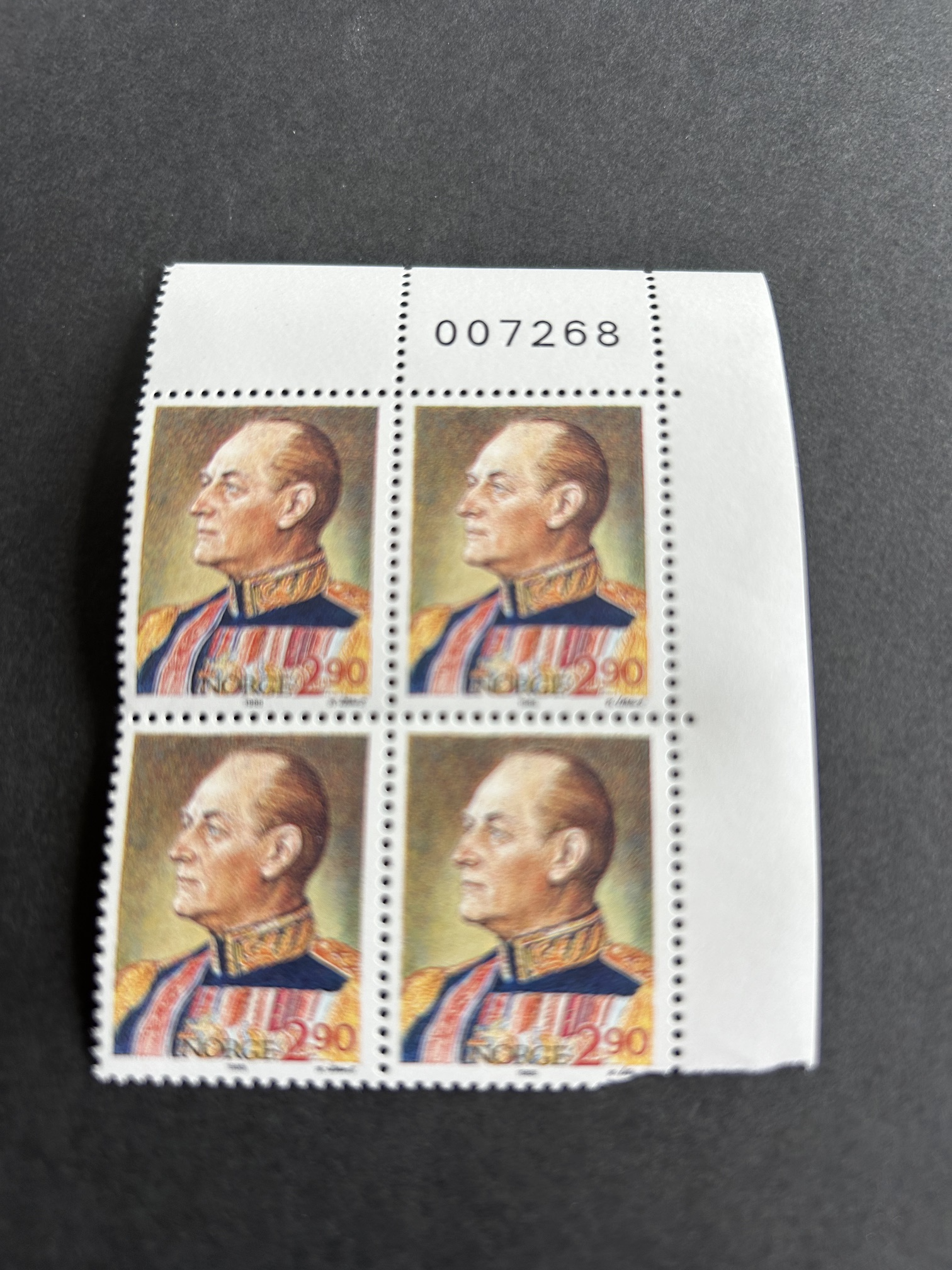 NK 1047 4 bl Kong Olav