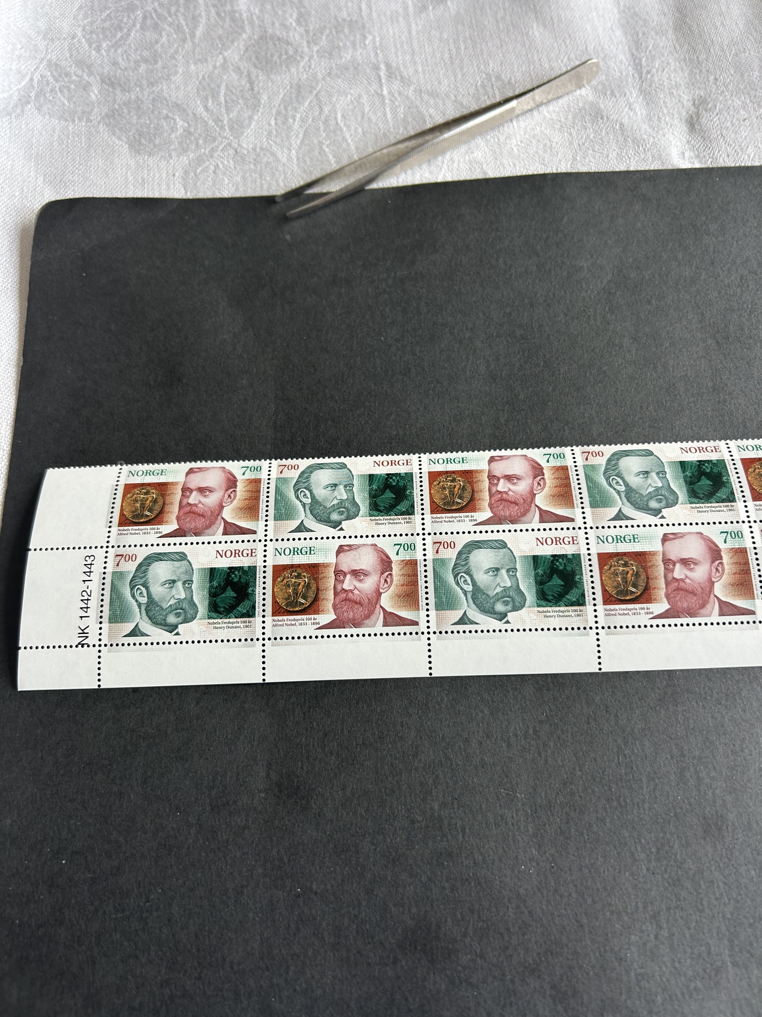 NK 1442/1443. 10 bl Nobelpris kr 7,00