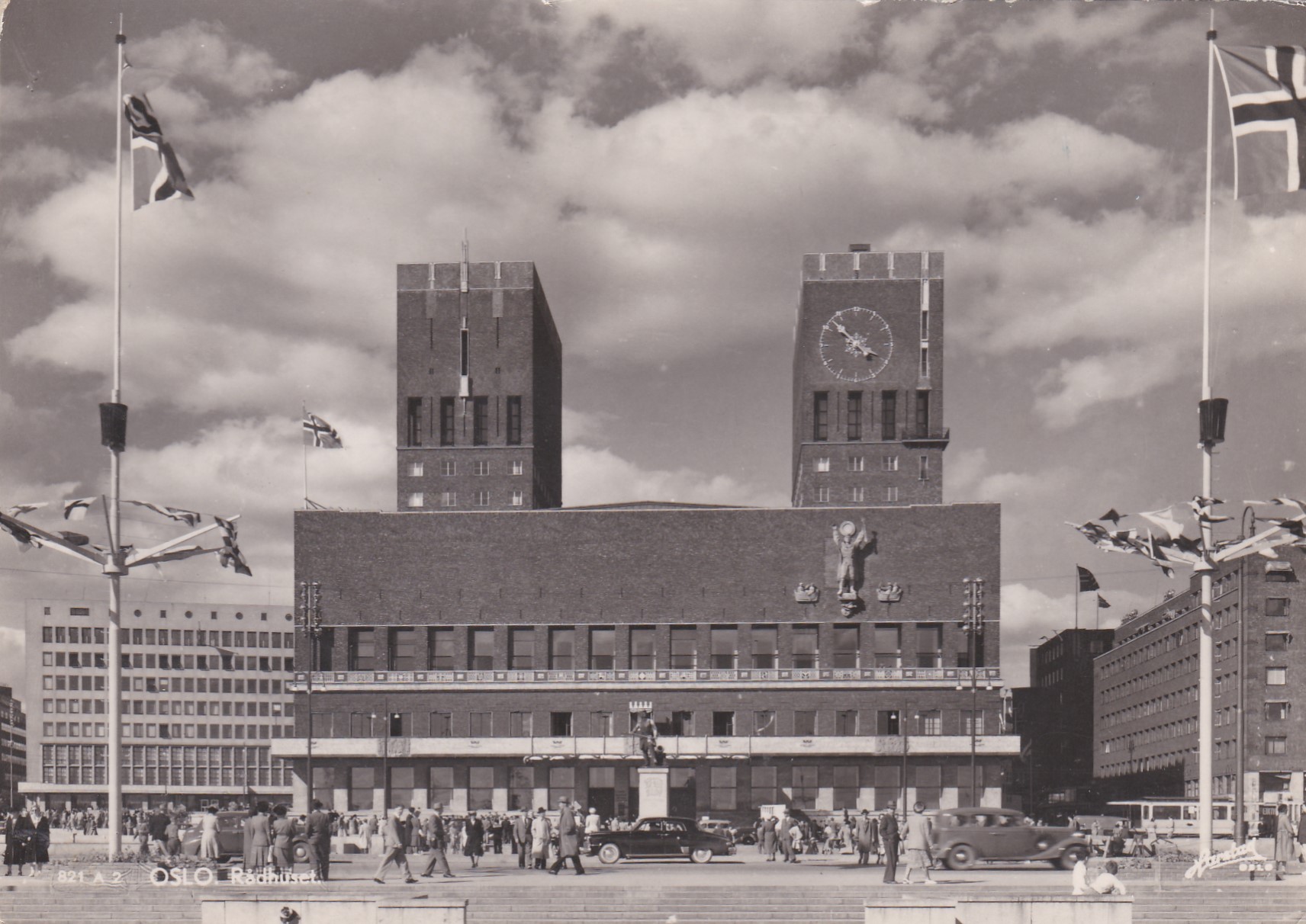Oslo. Rådhuset. Harstad 821 A 2