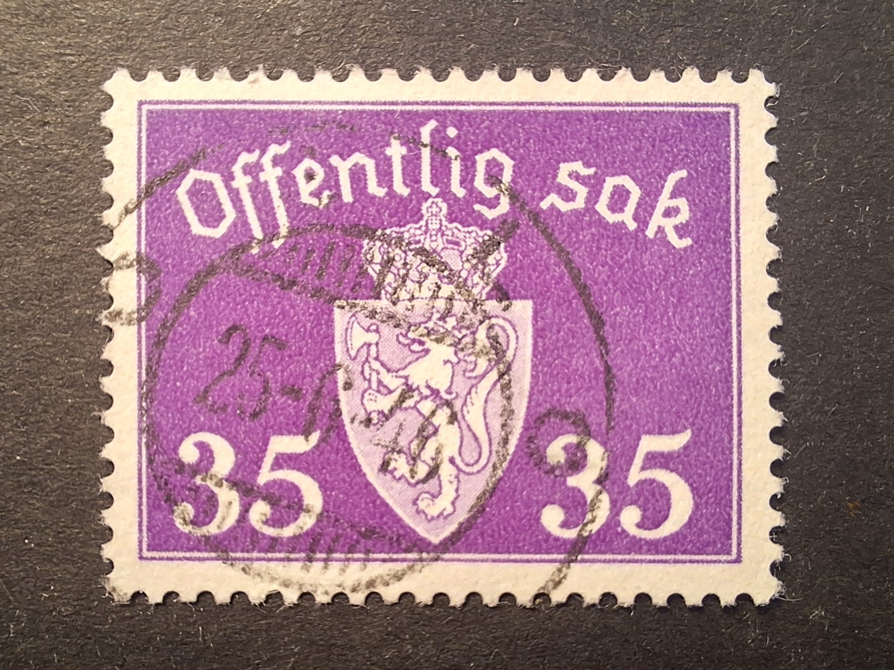 T 44 OSLO 29-8-46 + T 44 OSLO 25-6-46