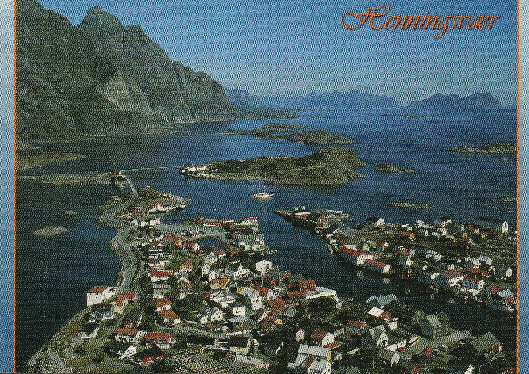 Henningsvær . To-Foto 2652