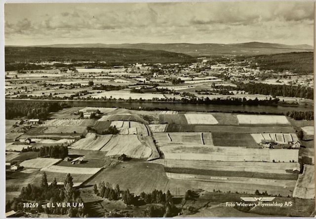 ELVERUM Widerøe flyfoto