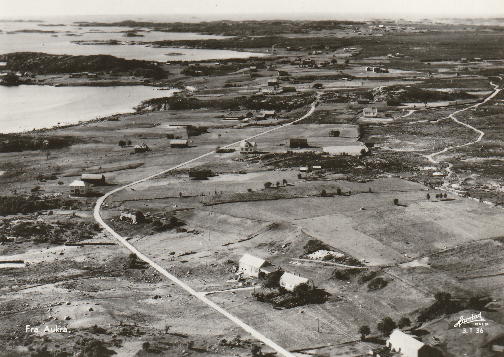Fra Aukra .   Harstad 3. T 36