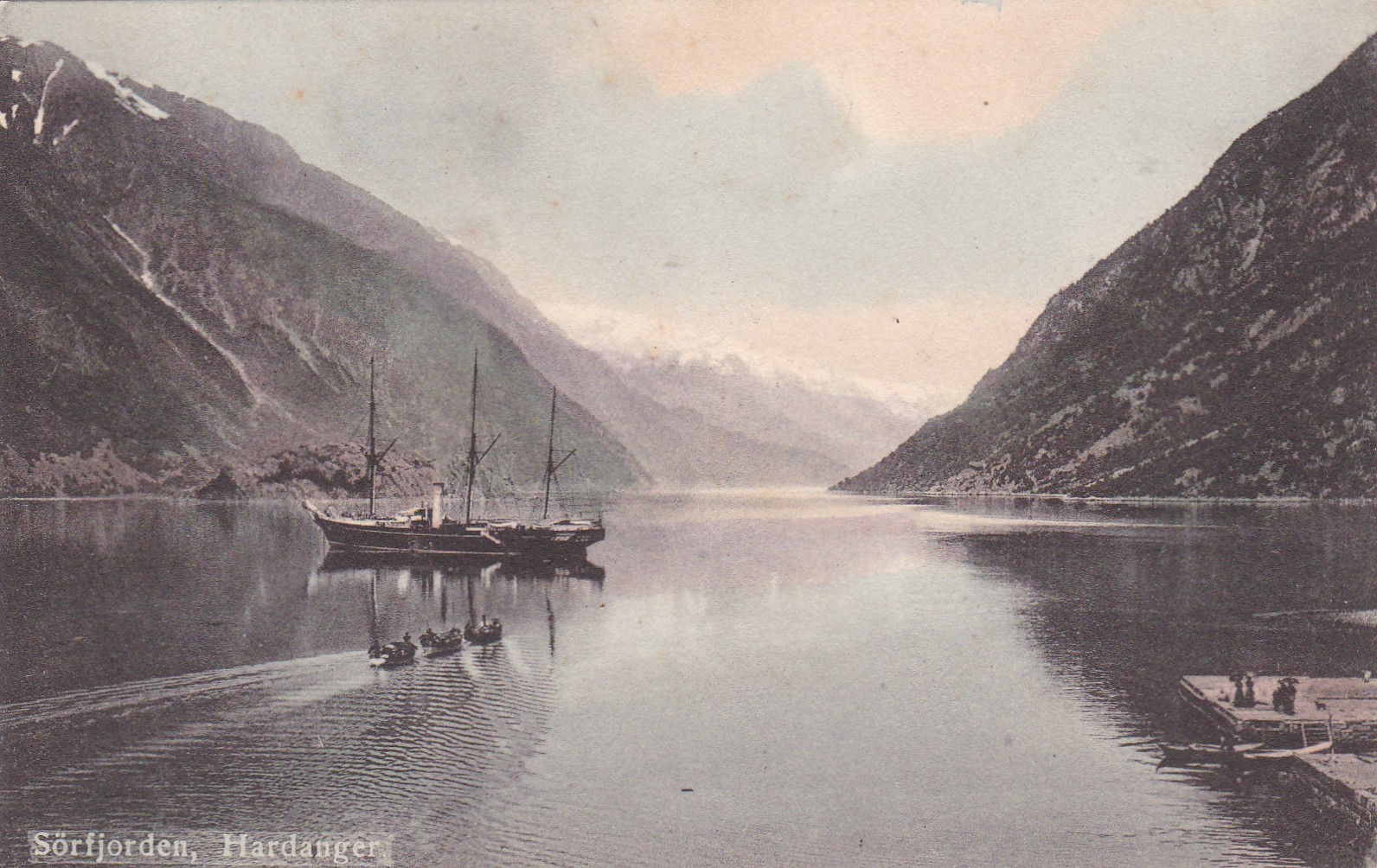 Sørfjorden, Hardanger. Båter ( Solveig Lund)