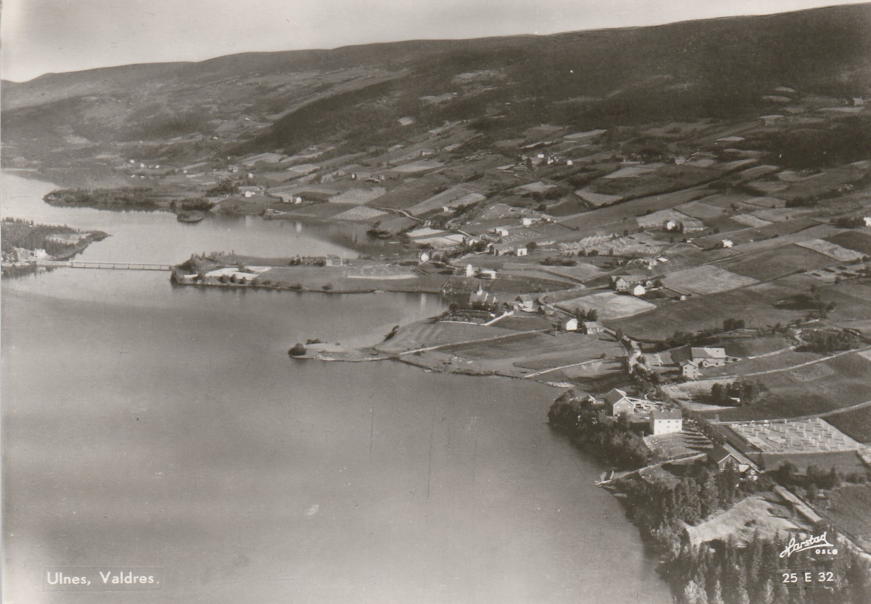 Ulnes ,  Valdres .  25 E 32