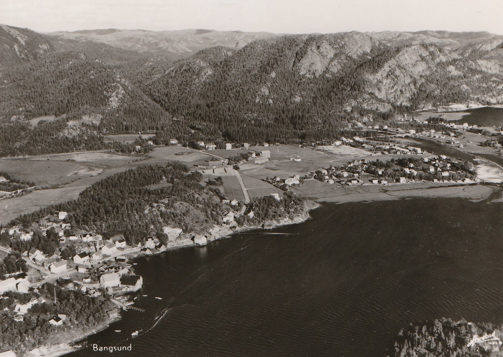 Bangsund .   Harstad 2 V 36