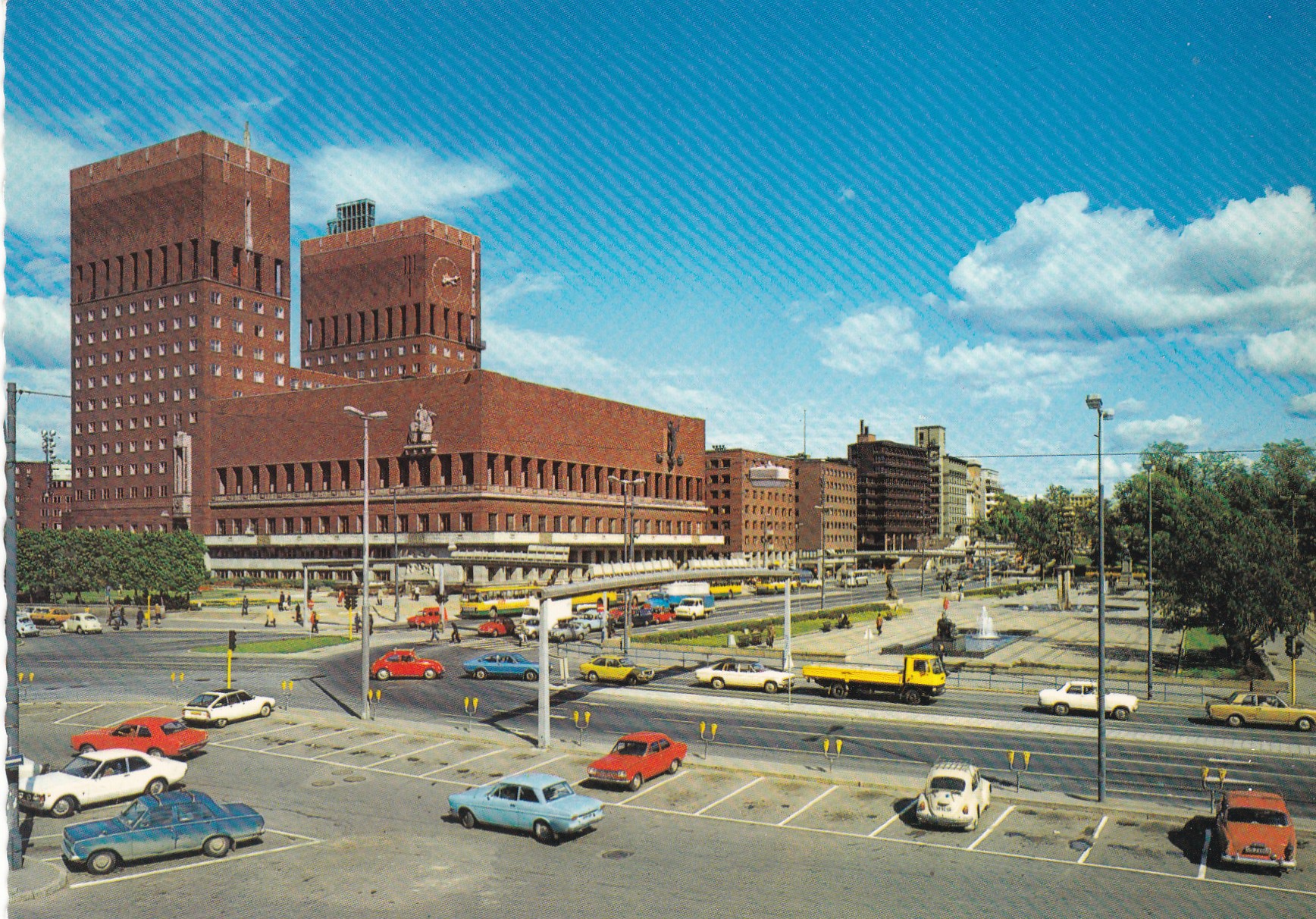 Oslo. Rådhuset ( Mittet M-1304/104)