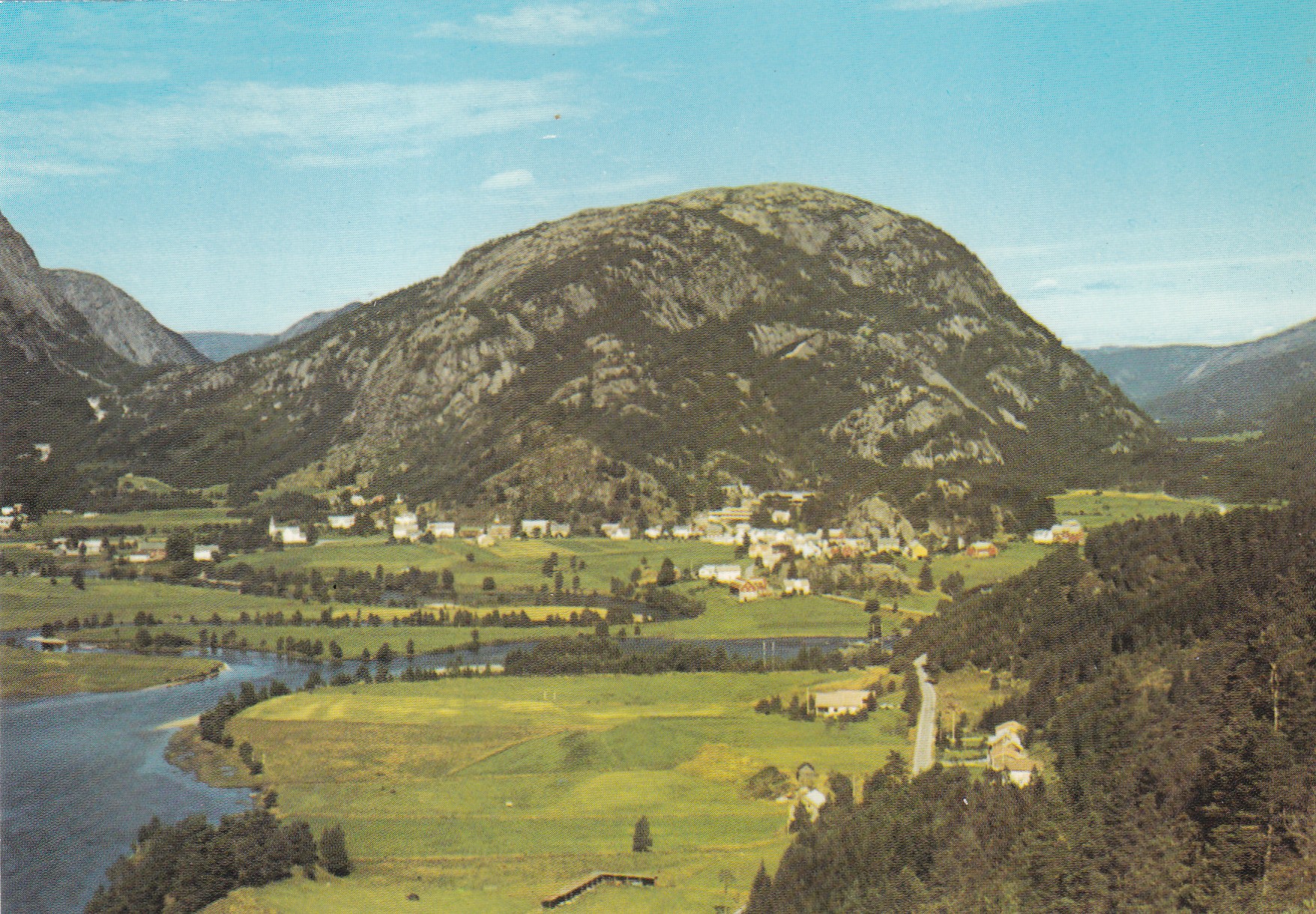 Kyrkjebygda, Åseral ( Foto Steinar Toralf Eiken)