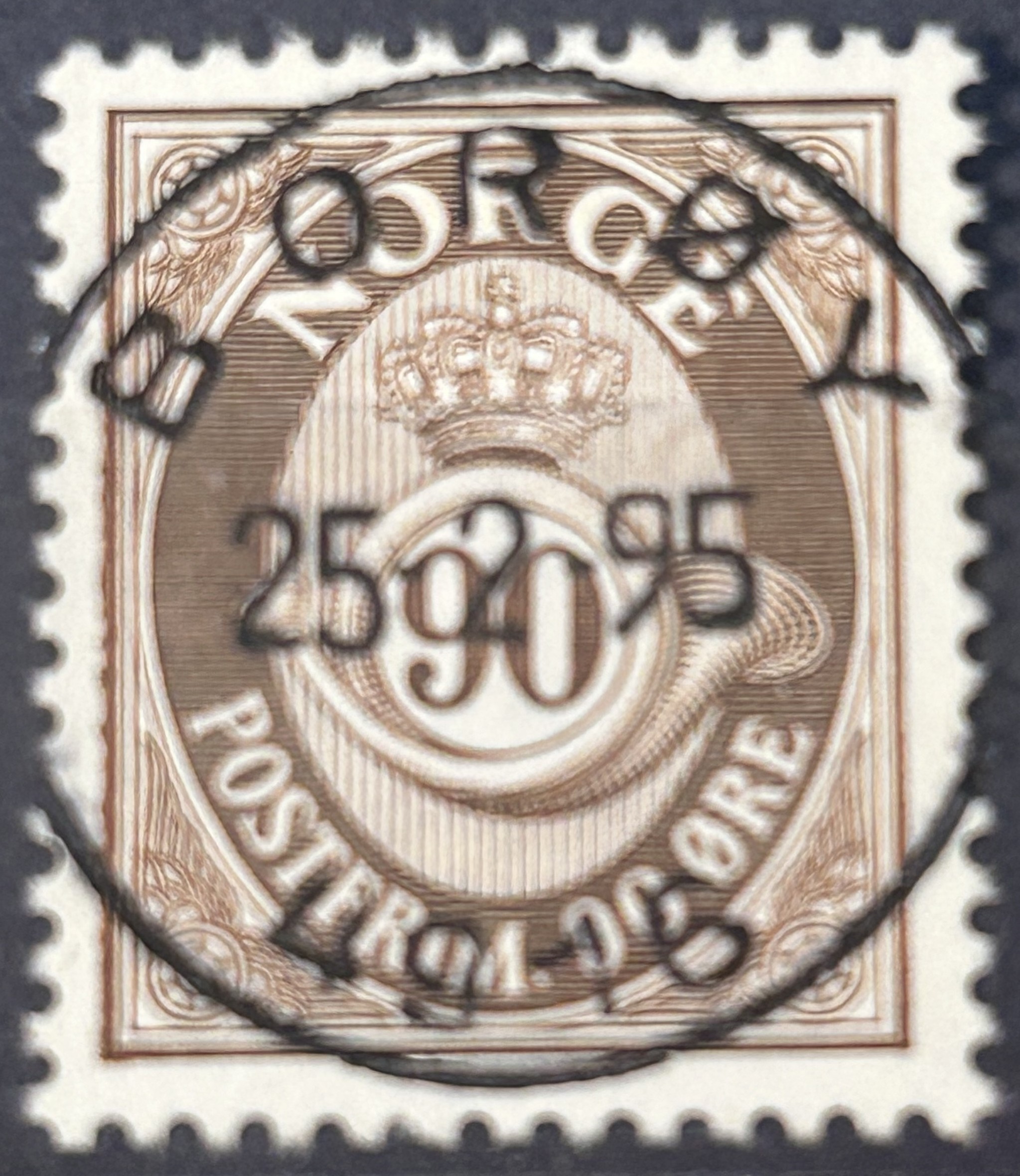 NK 811y. LUX=BORØY 25-2-95=
