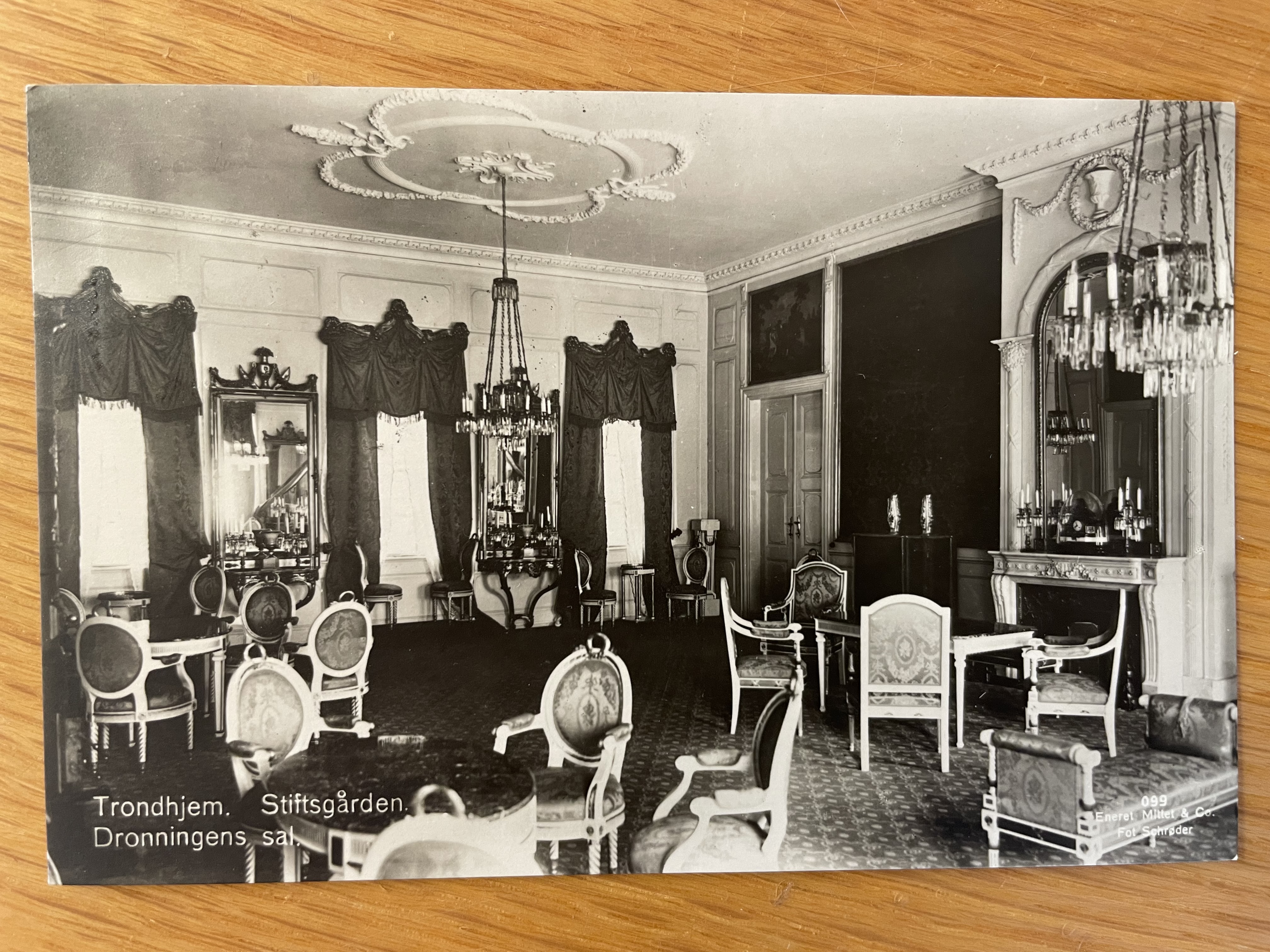 Dronningens sal, stiftsgården Trondhjem ; st Dovrebanen K 1930